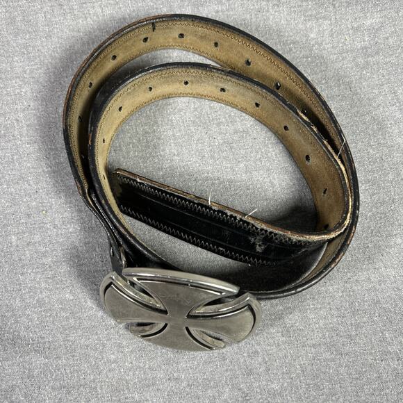 Silver Cutout Open Cross Belt Buckle & Leather Belt Vintage Shows Some Ware - Picture 4 of 8